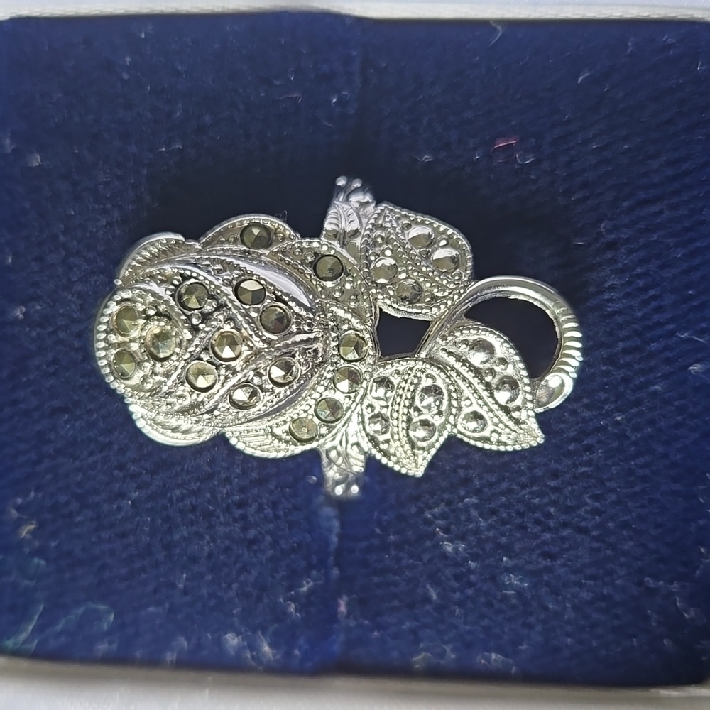 Sterling Silver Antique-Inspired Floral Ring with Crystals